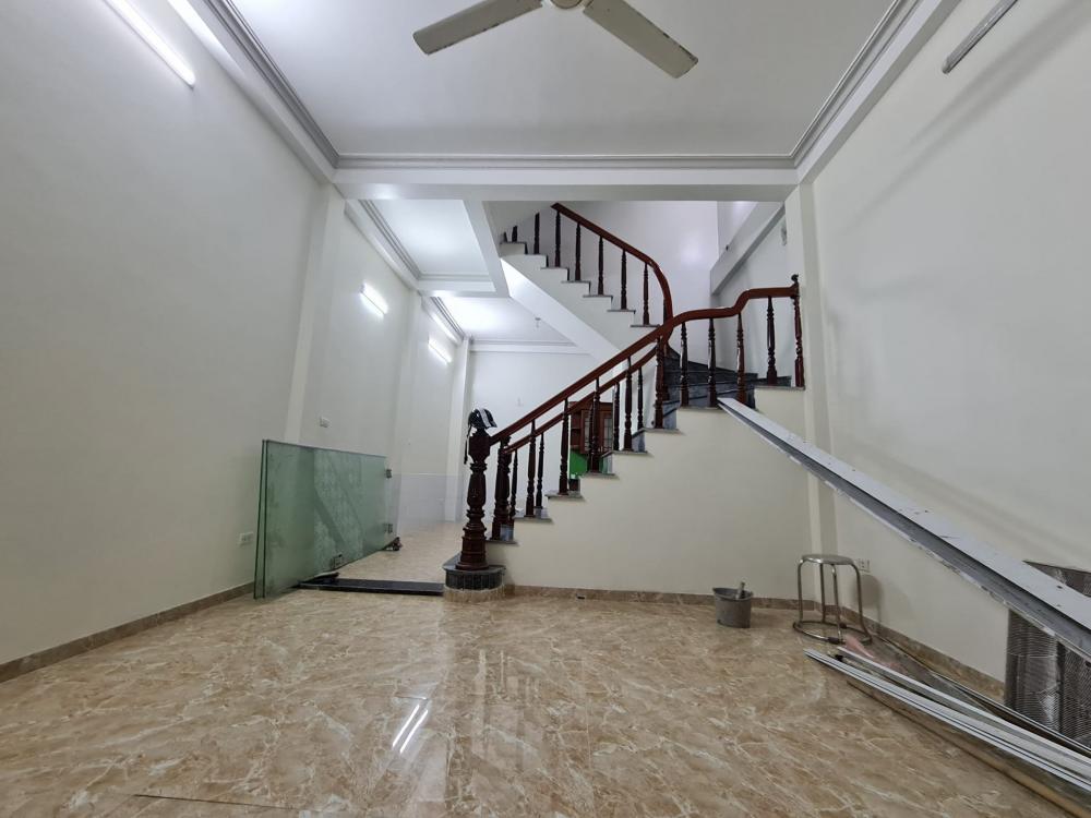 Bán nhà phố Khương Đình: 42M2*4 tầng,  ngõ thông thoáng, 4.5tỷ, 0359793895