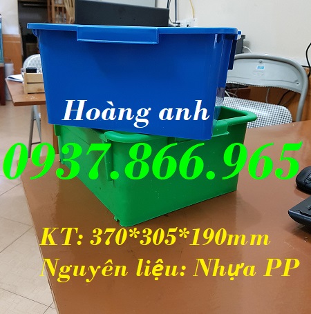 Thùng nhựa đựng phụ tùng ô tô,thùng nhựa đặc