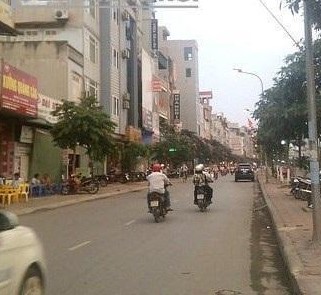 Bán nhà mặt phố Phùng Chí Kiên, Cầu Giấy 170m2 giá 43 tỷ