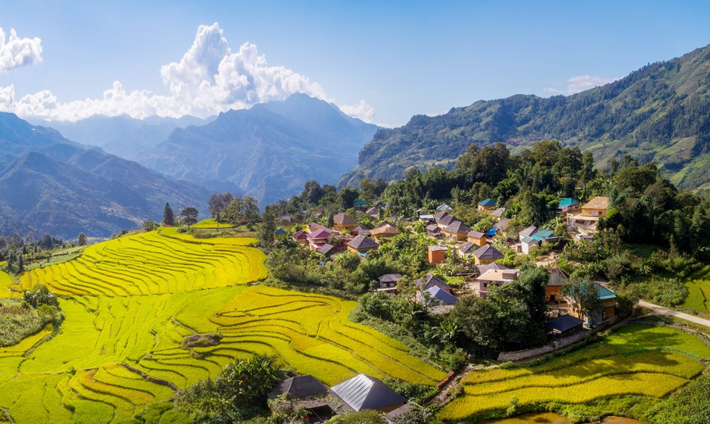 Mảnh đất Sa Pa 2 vị trí trung tâm đắc địa phù hợp làm khách sạn nhà hàng, phân lô bán nền