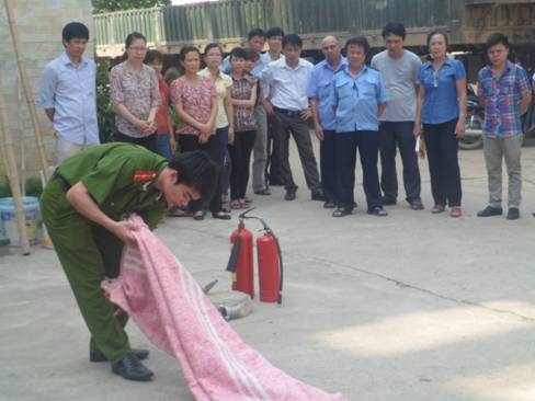 cửa hàng bán chăn chiên chữa cháy giá rẻ