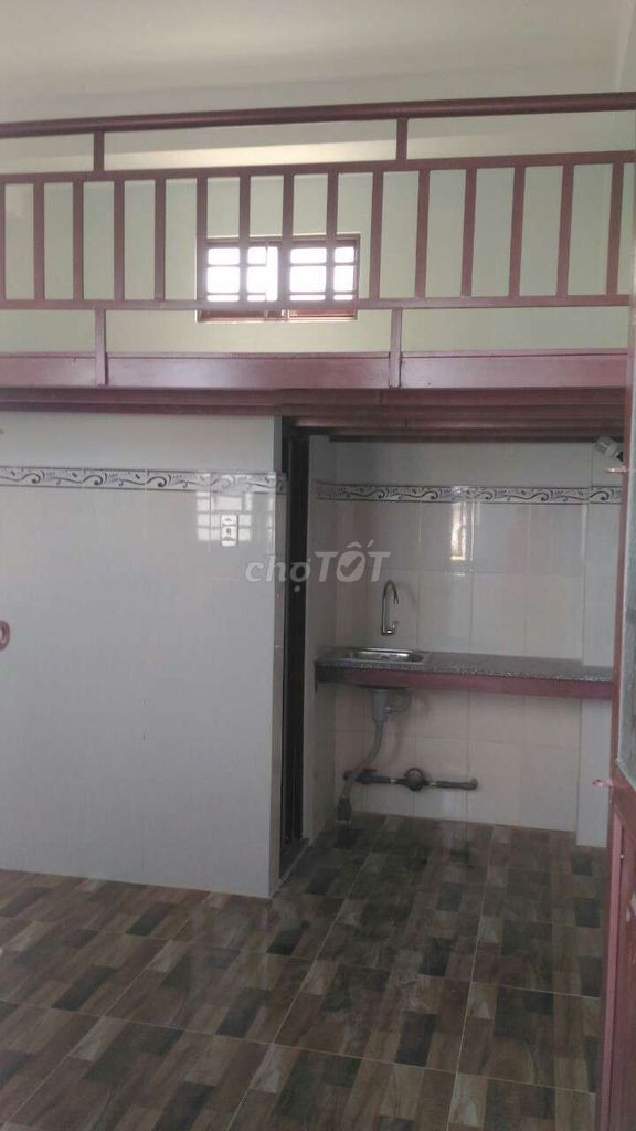 Cho thuê phòng 20m2 có gác đẹp đường Phan Huy Ích - Lê Thị Chung